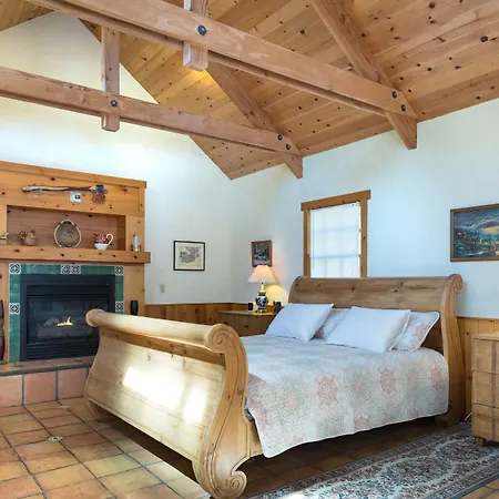 Homestead Cottages-2