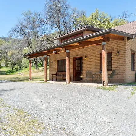 Homestead Cottages-3