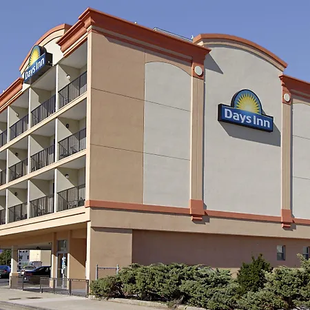 Days Inn By Wyndham Atlantic City Beachblock-3