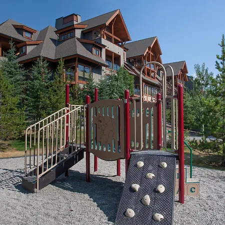 Lodges At Canmore-2