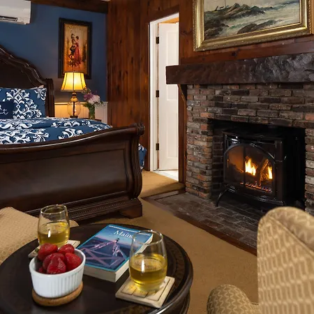 1802 House Bed & Breakfast-3