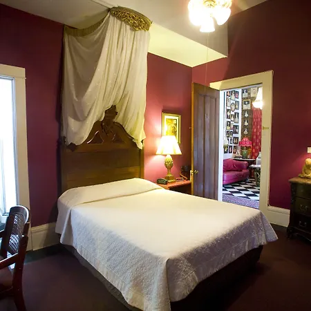 New Orleans Guest House-2