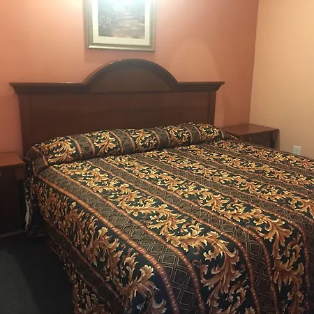 Maple Leaf Motel-3