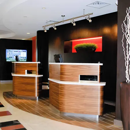 Courtyard By Marriott Salina-3