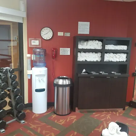 Courtyard By Marriott Salina-2