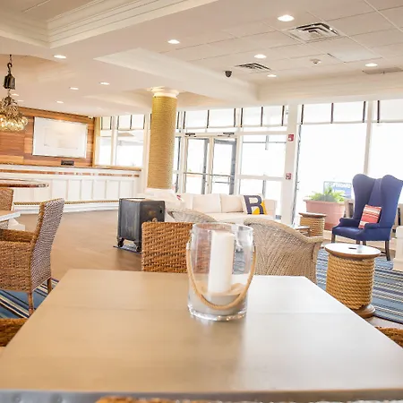 Port Royal Oceanfront Hotel-2