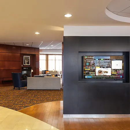 Courtyard By Marriott Chicago Schaumburg/Woodfield Mall-2
