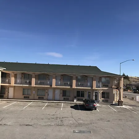 Super 8 By Wyndham Evanston-3