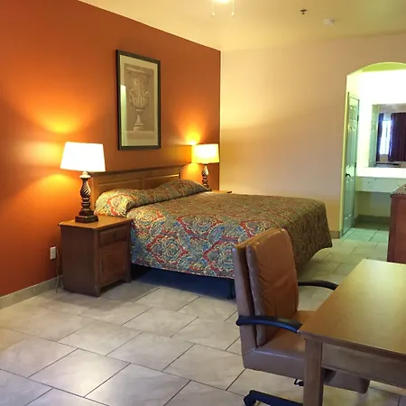 Boca Chica Inn And Suites-2