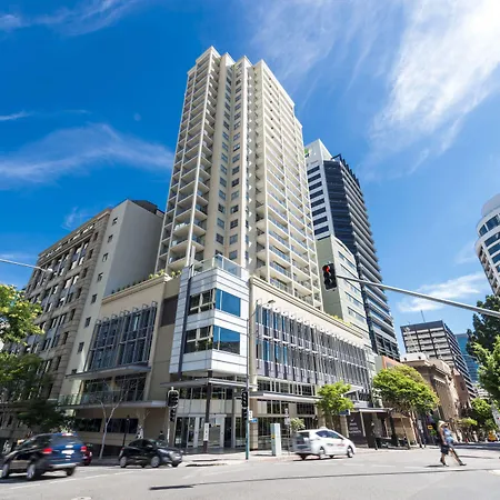 Oaks Brisbane Lexicon Suites-2