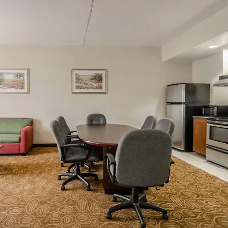 Sleep Inn & Suites Springdale West-3