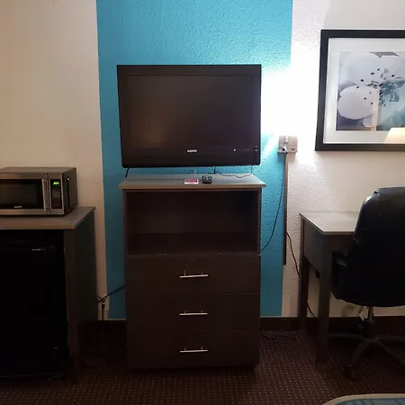 Economy Inn-3