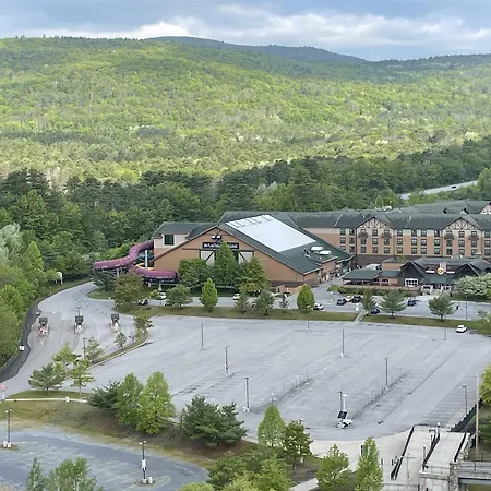 Great Escape Lodge & Indoor Waterpark-2