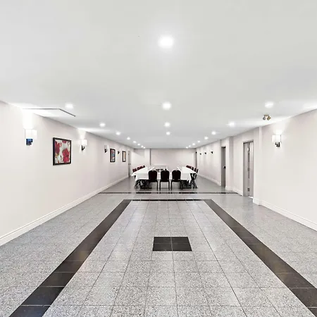 Best Western Plus Montreal East-3
