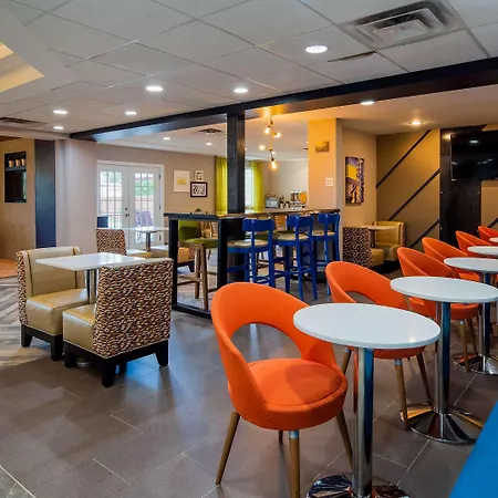 Best Western Plus Newport News-2