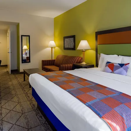 Best Western Plus Newport News-3