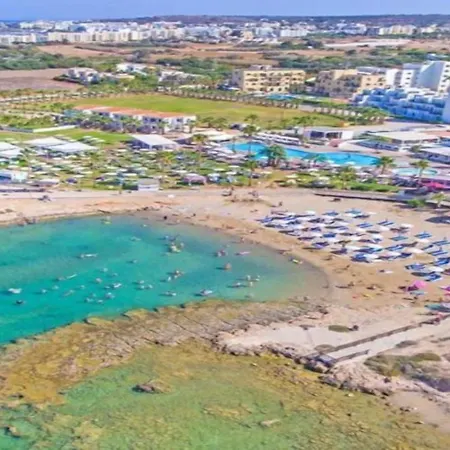 Anastasia Waterpark Beach Resort-3