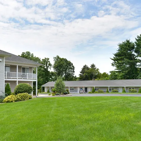 Tower Inn And Suites Of Guilford / Madison-2