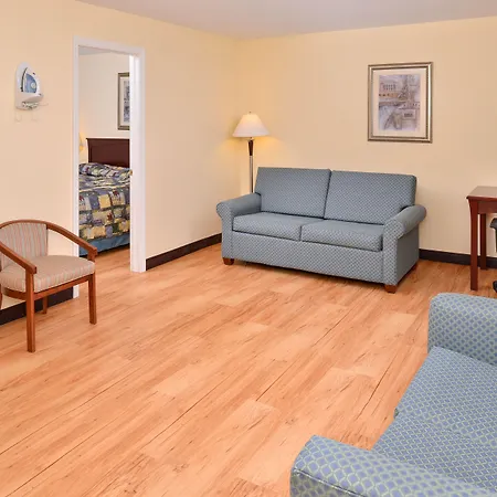 Tower Inn And Suites Of Guilford / Madison-3