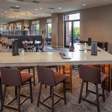 Courtyard By Marriott Gaithersburg Washingtonian Center-3