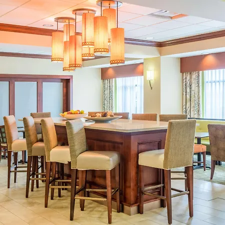 Hampton Inn Middletown-3