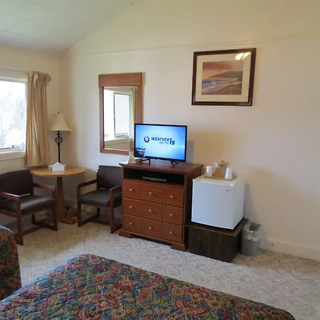 Hickory Grove Motor Inn - Cooperstown-3