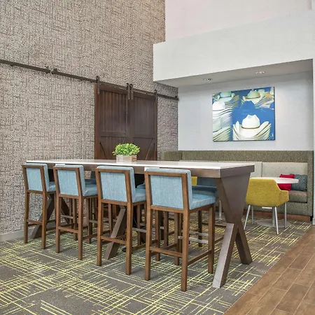 Hampton Inn & Suites Dallas-Allen-2