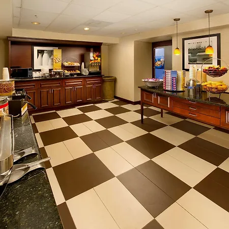 Hampton Inn And Suites San Antonio Airport-3