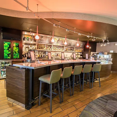 Courtyard By Marriott Merced-3