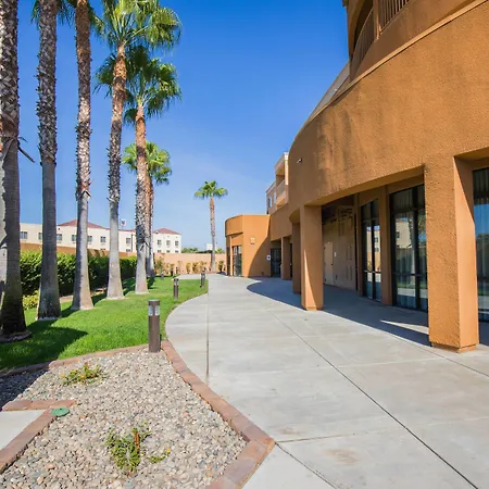 Courtyard By Marriott Merced-2