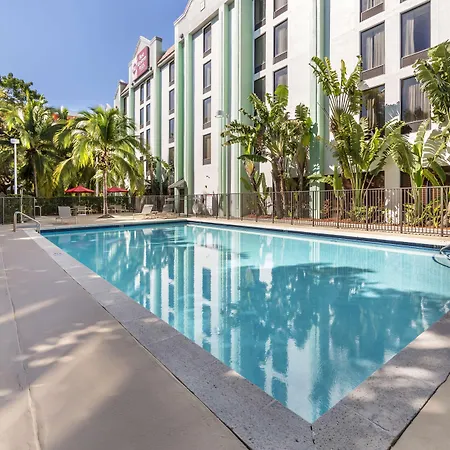 Best Western Plus Kendall Hotel & Suites-3