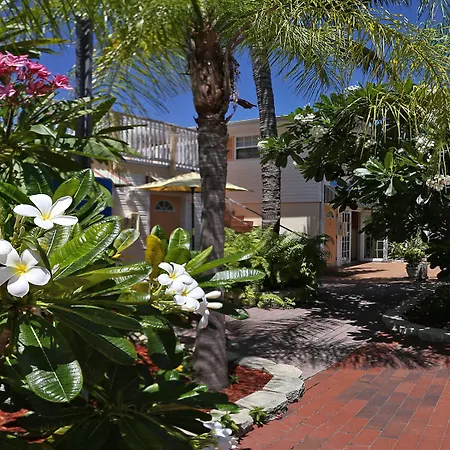 Manatee Bay Inn-3