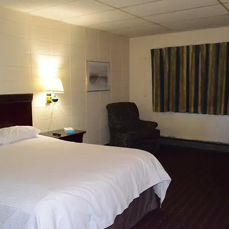 Grand Inn Fargo-2