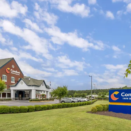Comfort Inn & Suites Hampton Near Coliseum-3