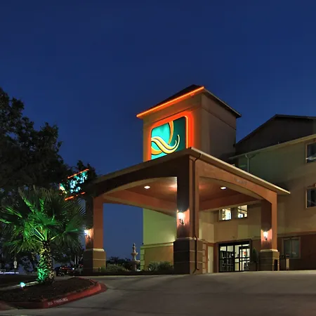 Quality Inn & Suites Seaworld North-3