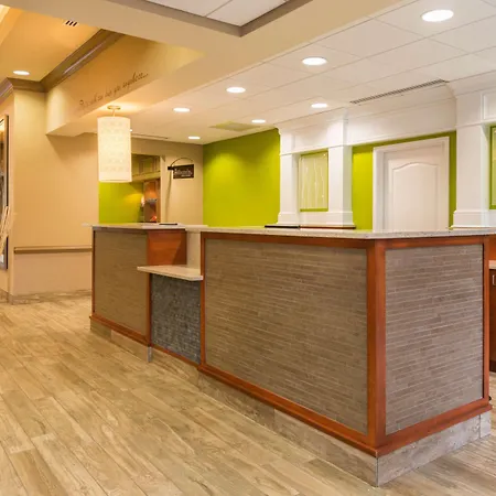 Hilton Garden Inn Charlottesville-3