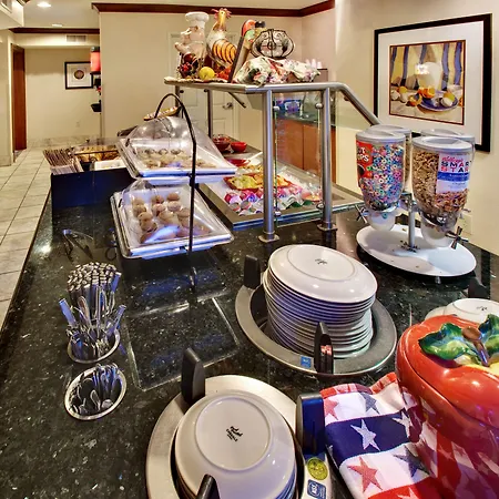 Staybridge Suites Davenport By Ihg-2