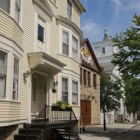 Cleveland House Inn-2
