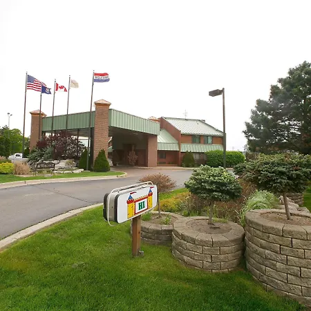 Marvin'S Garden Inn-2