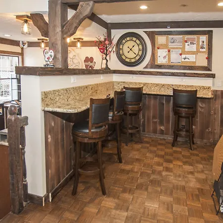 Auld Holland Inn-3