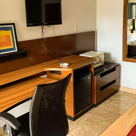 Luxury Inn Forrest City-3
