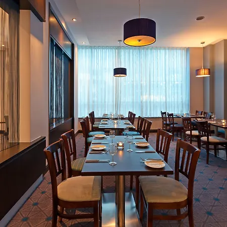 Leonardo Hotel Plymouth-3
