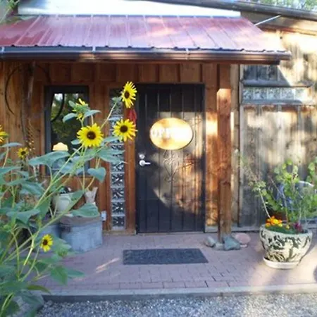 Silver River Adobe Inn Bed And Breakfast-3