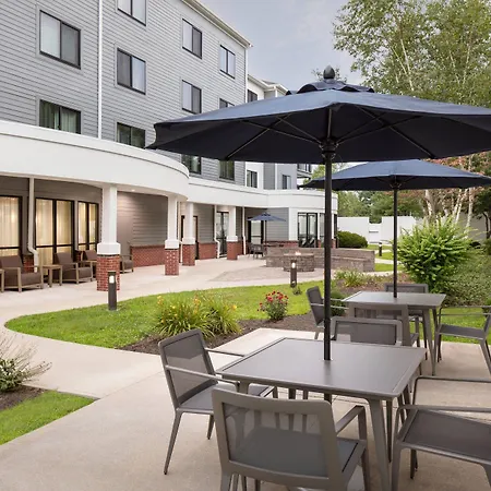 Courtyard Portland Airport-2