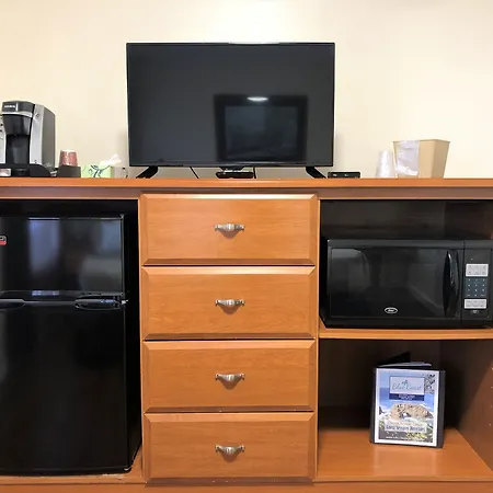 Blue Coast Inn & Suites-2