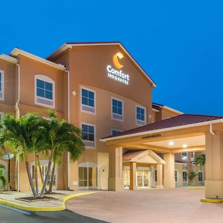 Comfort Inn & Suites Fort Myers Airport-3