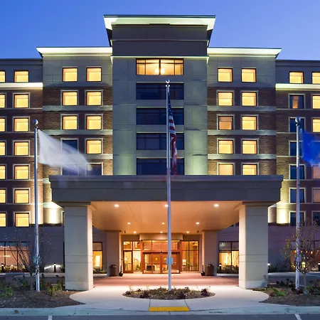 Sonesta Milwaukee West Wauwatosa-3