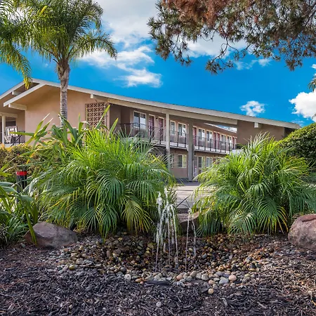 Bay Breeze Inn-2