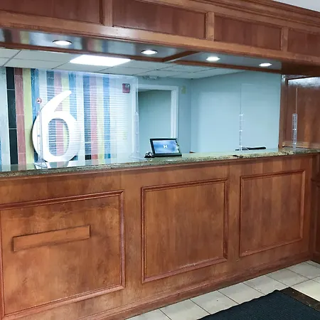 Studio 6 Suites Tupelo, Ms-3