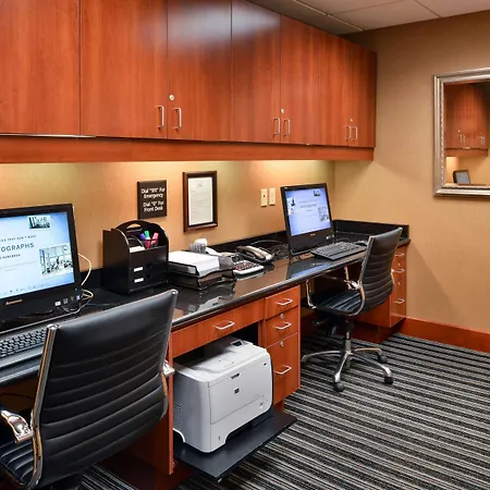 Hampton Inn & Suites Tacoma-3